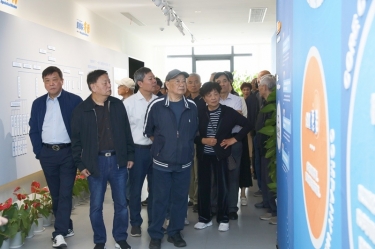 平湖市社经室老干部一行赴888集团电子游戏(中国游)有限公司官网调研